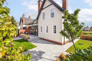 Photo 21- click for photo gallery